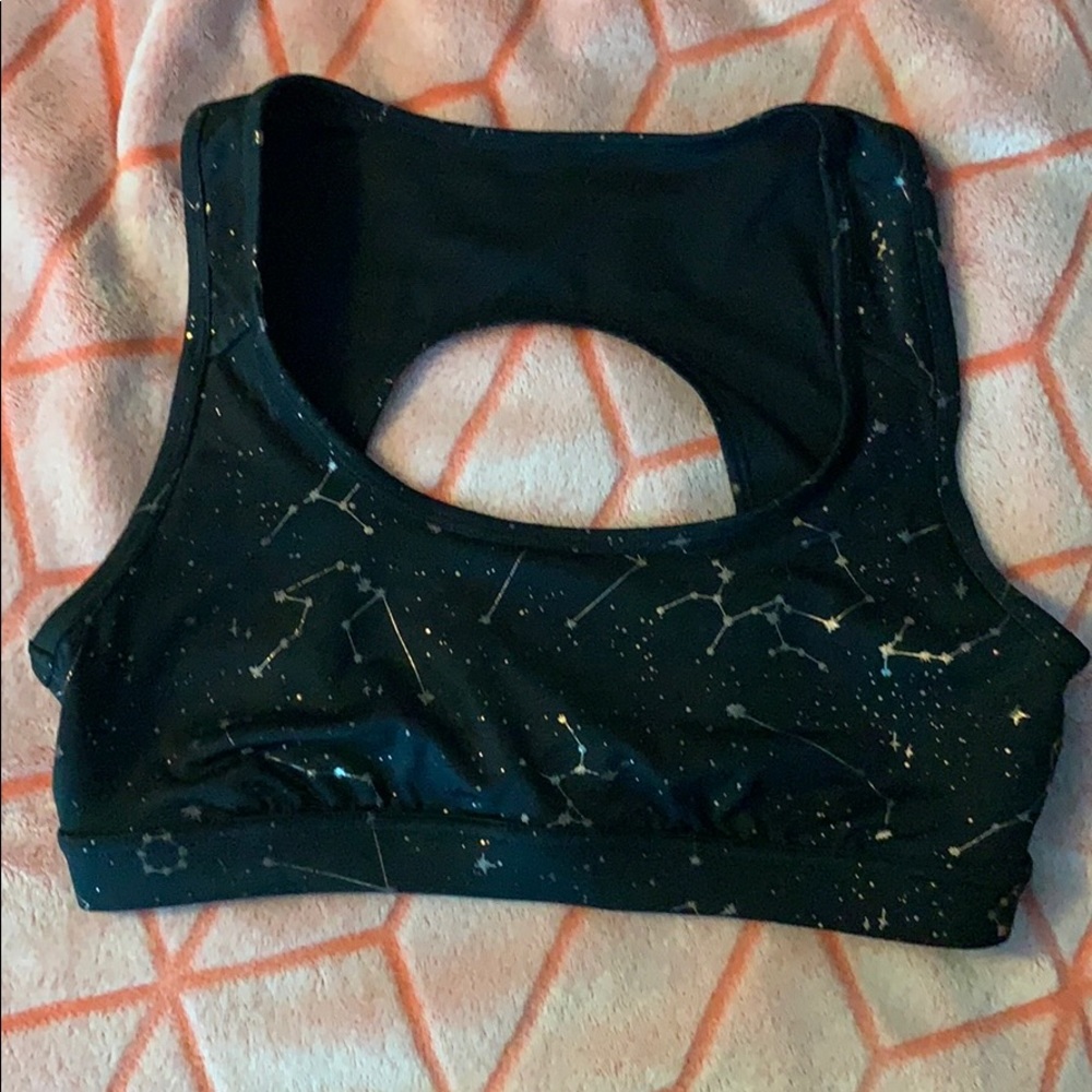 Sports bra